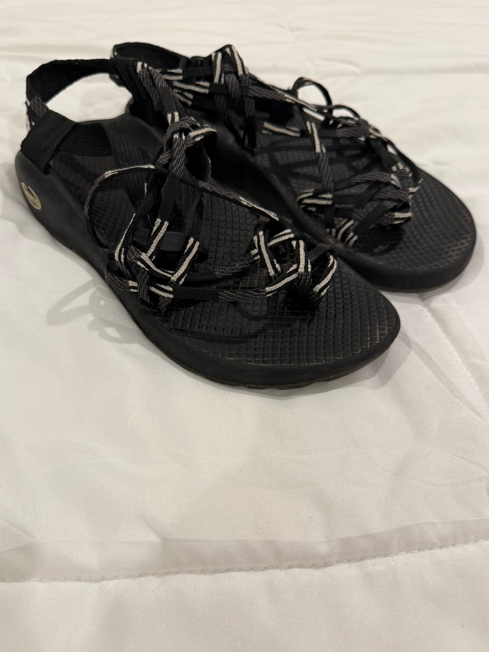 Chaco ZX3 Classic Sandals Women's Size 9 Scatter Black White Strappy Hiking